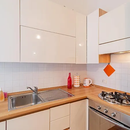 Inurbe - Navigli Apartment *